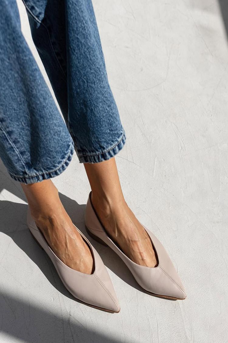 Scarpe basse casual slip-on color cachi con punta a punta e tinta unita [Pre-ordine]