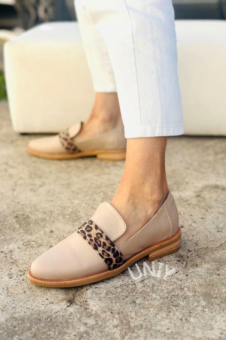 Beige Leder Leopardenmuster Slip-On Loafers [Vorbestellung]