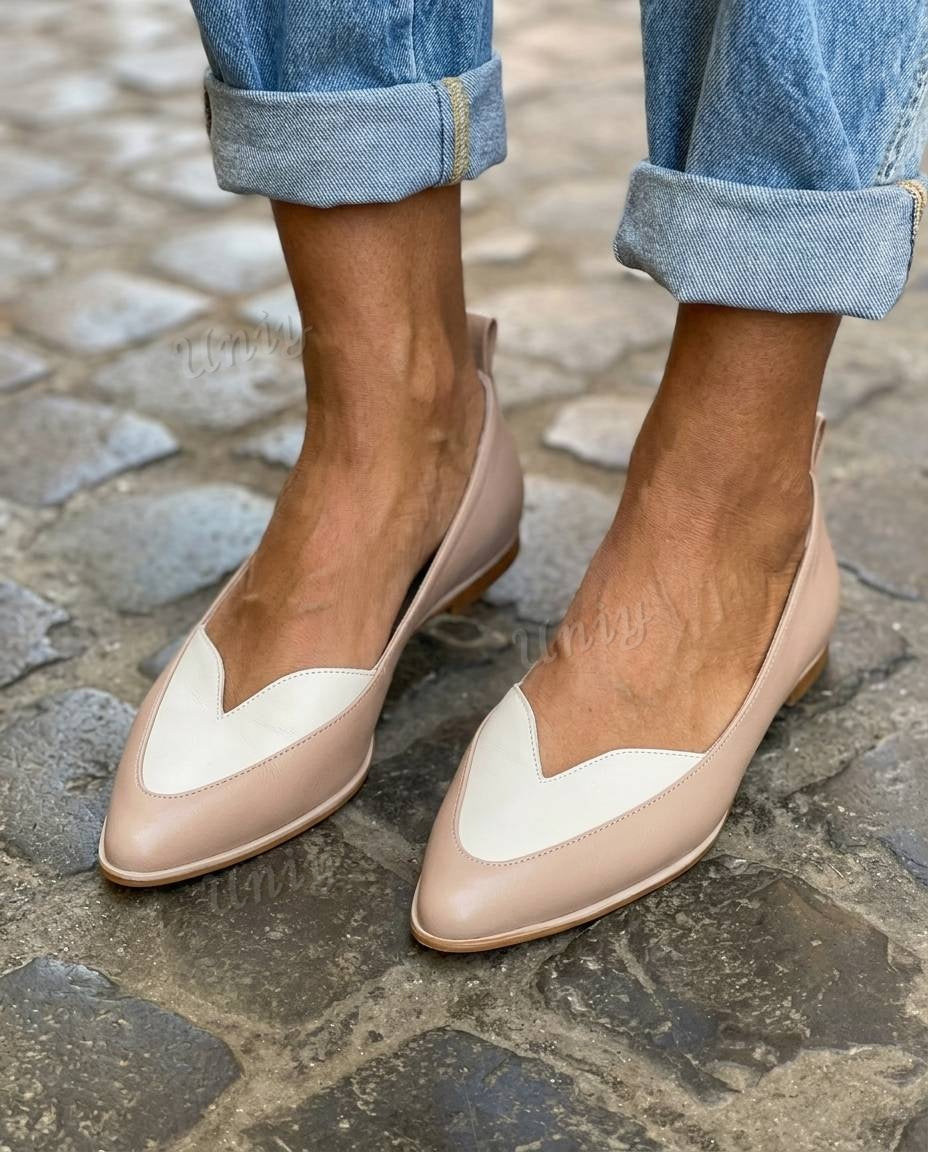 PatchworkV-Cut Pointed Toe Flat Casual Shoes [Pre Order]