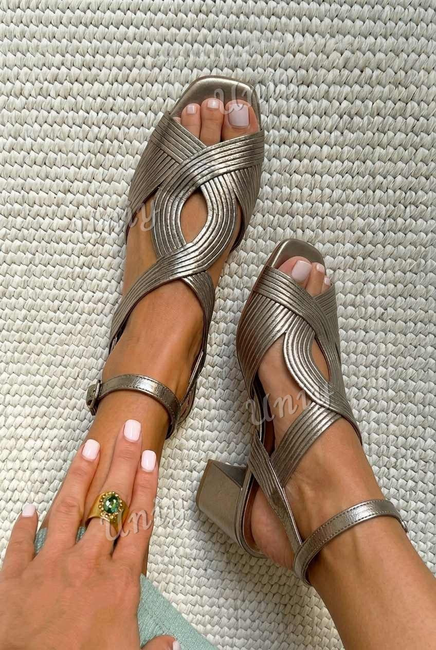 Ribbed Crisscross Square Toe Ankle Strap Block Sandals [Pre Order]