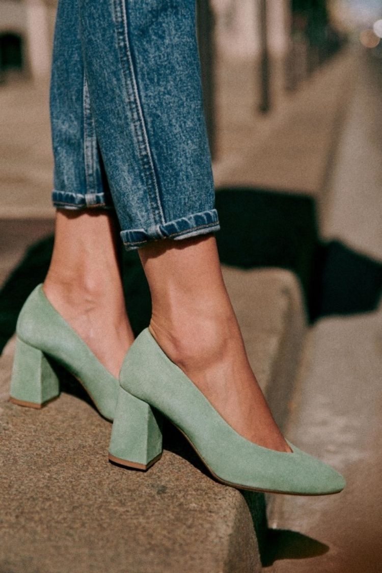 Suede Solid Mint Block Heel Almond Toe Pumps [Pre Order]