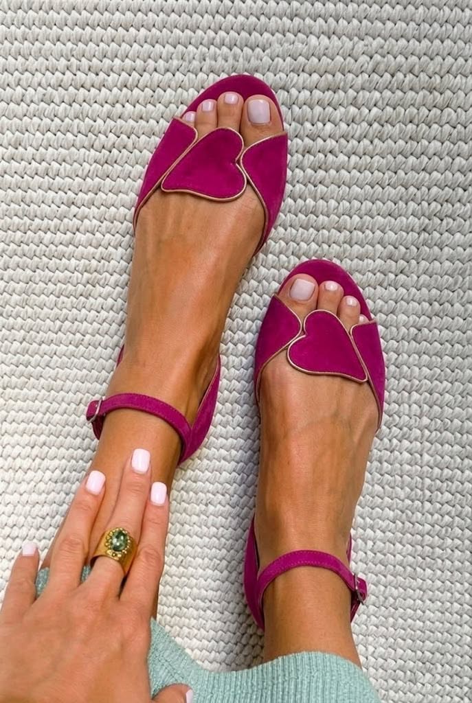 Heart Detail Peep Toe Ankle Strap Magenta Flat Sandals [Pre Order]