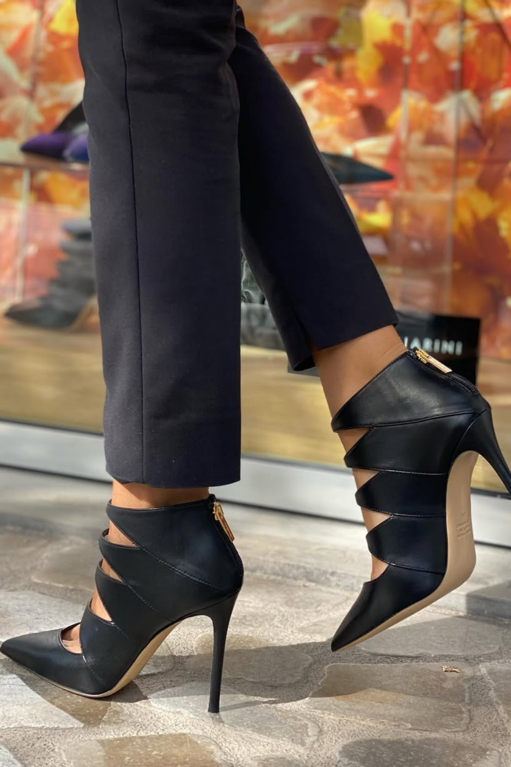 Schwarze Riemchen Überkreuz Spitz Stiletto High Heels [Vorbestellung]