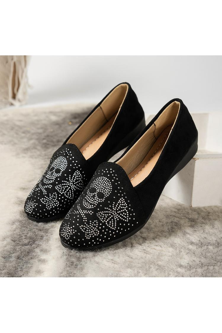 Mocassini casual con punta tonda e decorazioni in strass con motivo a teschio e farfalla