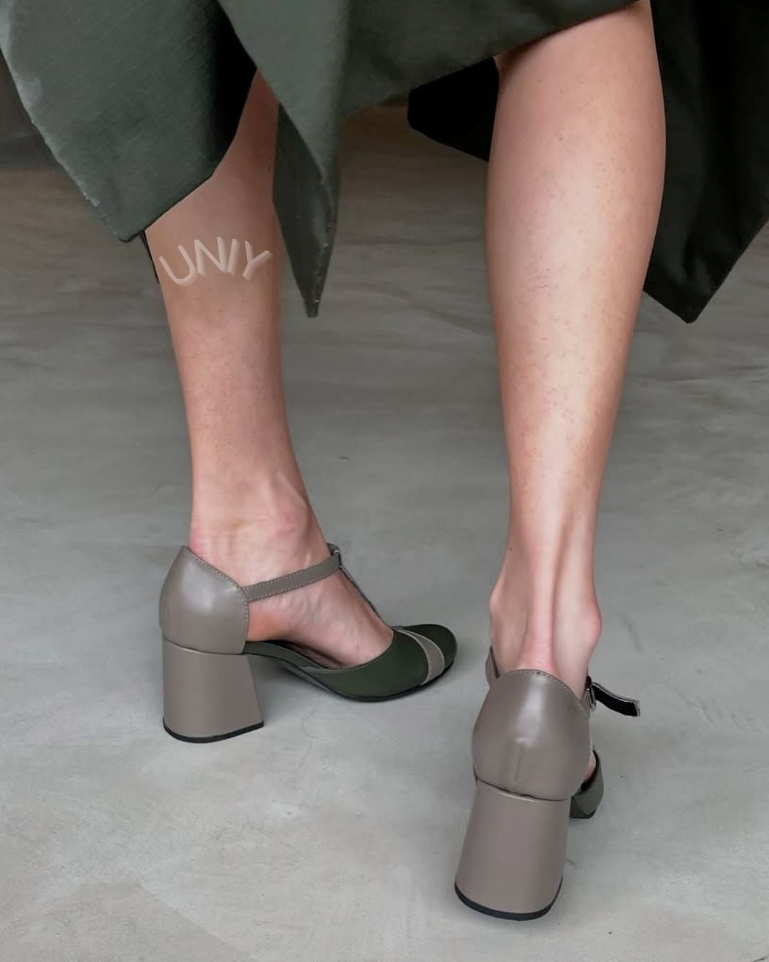 Escarpins Mary Jane à bride en T contrastante vert foncé rétro à talons carrés [Précommande]