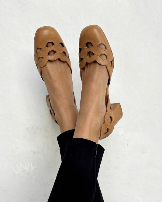 Læder med bølget udskæring rund tå behagelige blokhæle [Forudbestilling]