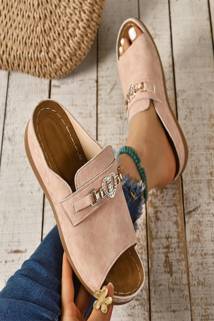 Ciabatte da spiaggia casual con punta aperta e decorazioni a forma di cuore in metallo con strass 