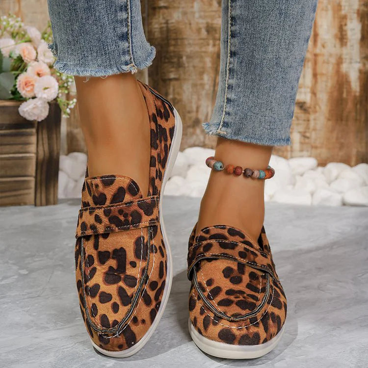 Butterfly Print Patchwork Round Toe Casual Loafers