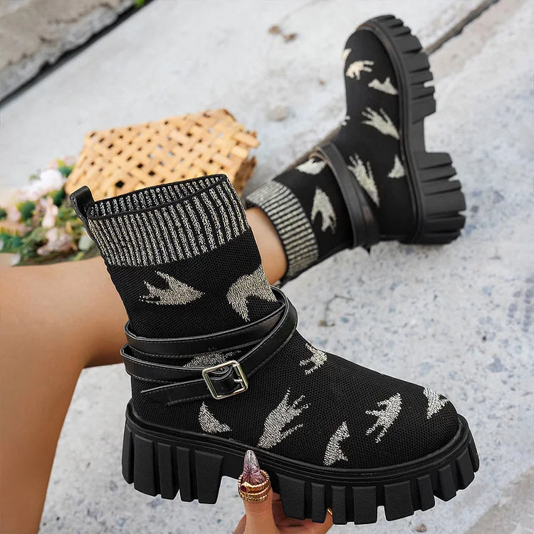 Kolorowy pasek z klamrą, dekoracja, okrągły nosek, masywny obcas, botki do połowy łydki