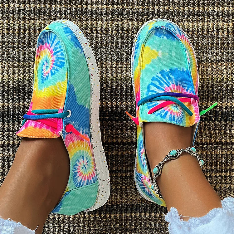 Mehrfarbige Schnürsneakers aus Canvas mit Tie-Dye-Print und runder Zehenpartie