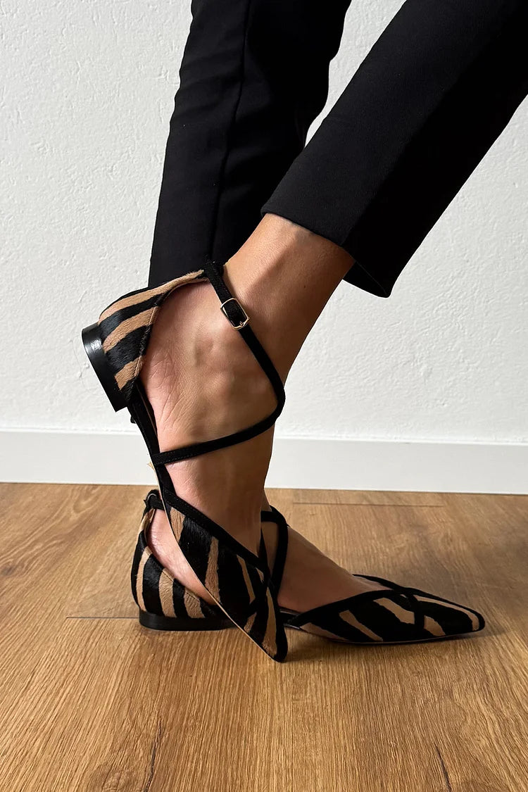 Cross Strap Buckle Colorblock Pointed Toe Black Flats [Pre Order]