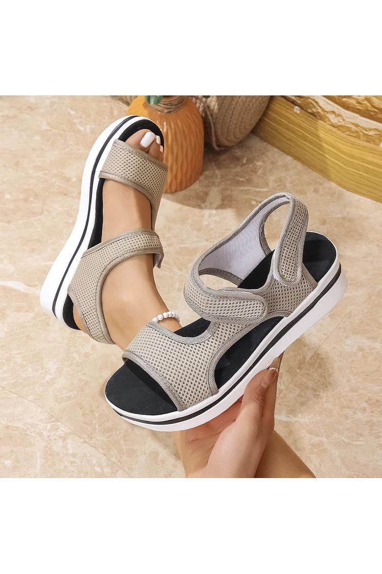 Sandali casual traspiranti con punta tonda e cinturino asimmetrico tinta unita