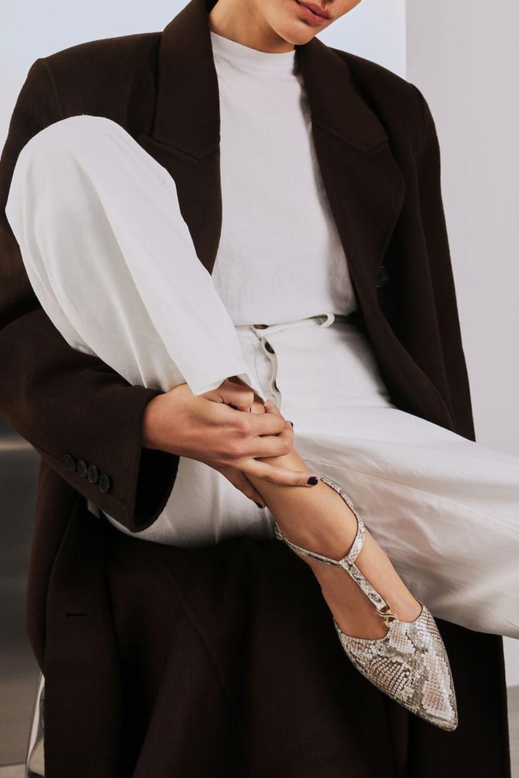 Scarpe basse casual a punta con stampa serpente e fibbia a T [Pre-ordine]