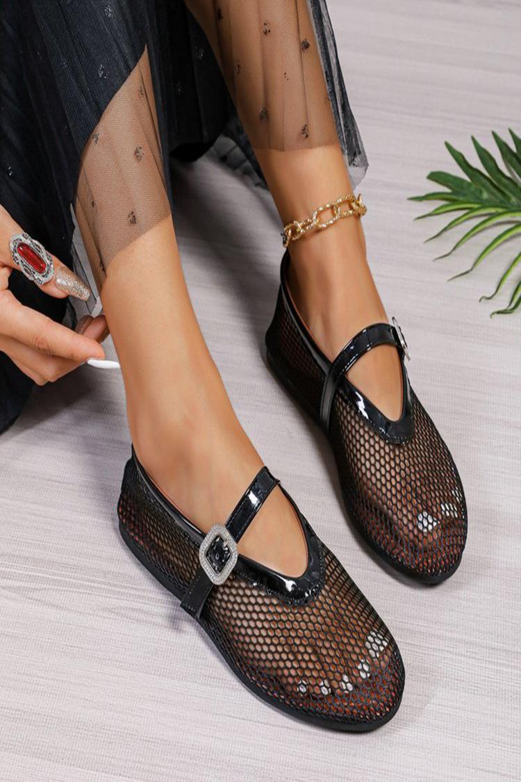 Scarpe basse casual con punta tonda traforata, cinturino sul collo del piede, fibbia e patchwork 