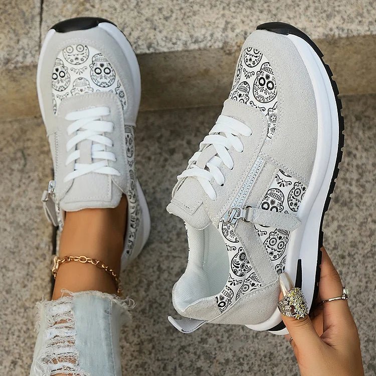 Sneakers con lacci e cerniera con stampa a motivo teschio di Halloween 