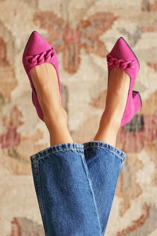 Suede Chain Detail Pointy Toe Pumps [Pre Order]