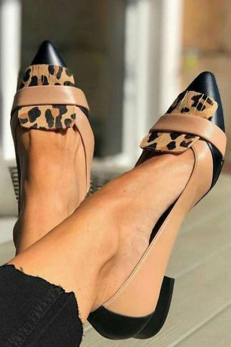 Ballerine nere con punta in pelle scamosciata e toppa leopardata [Pre-ordine]