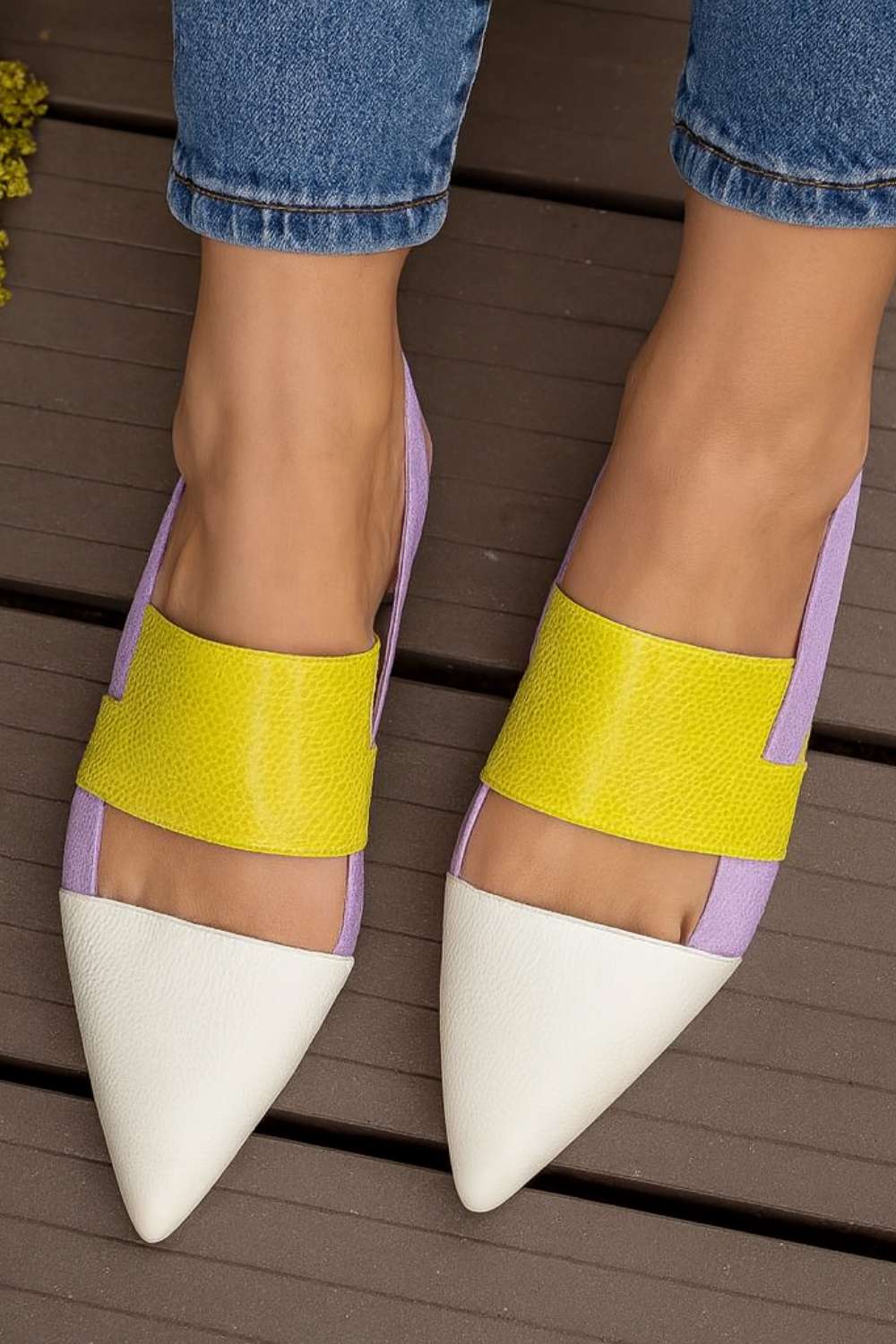 Ballerine con tacco quadrato e punta color block giallo lavanda [Pre-ordine]