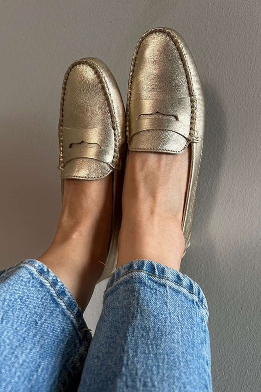 Metallic Gold Klassische Slip-On Loafer [Vorbestellung]