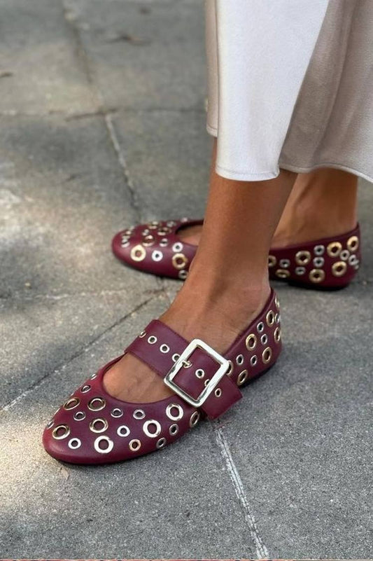 Mit Ösen verzierte Mary Jane Ballerinas [Vorbestellung]