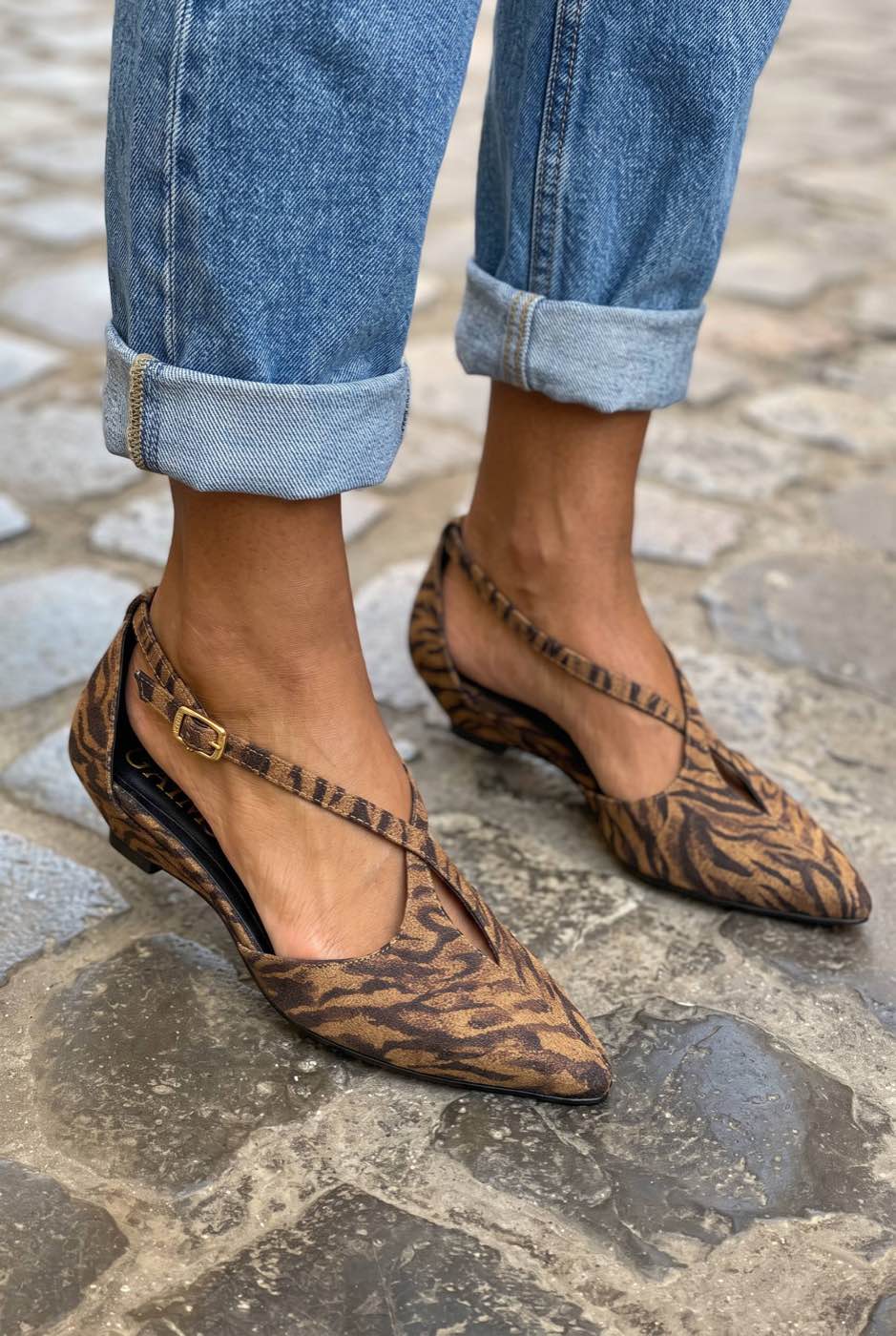 Asymmetrical Strap Pointed Toe Low Wedge Pumps [Pre Order]