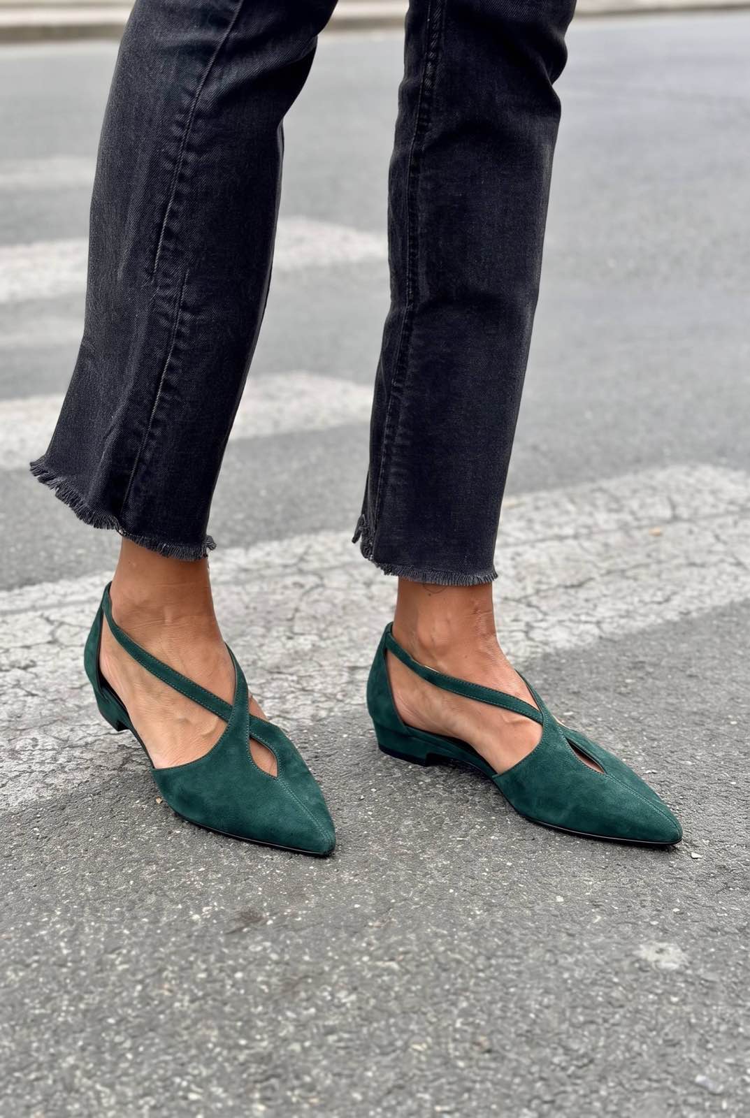 Suede Crisscross Cutout Pointed Toe Low Heel FlatsCOLOR: Emerald Green [Pre Order]