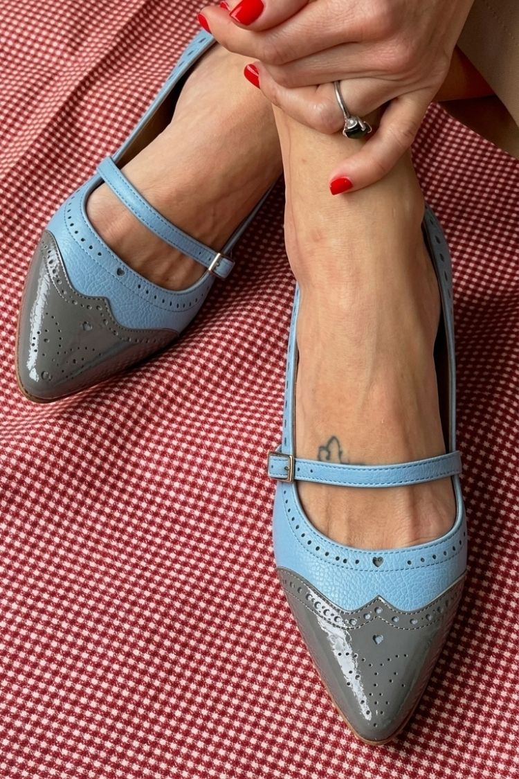 Colorblock punta a punta cinturino sul collo del piede fibbia tacchi bassi bianchi 