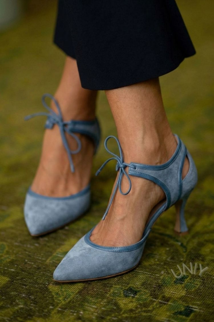 Elegante Mauve Suède Puntige Hakken met Uitgesneden Strik [Voorbestelling]