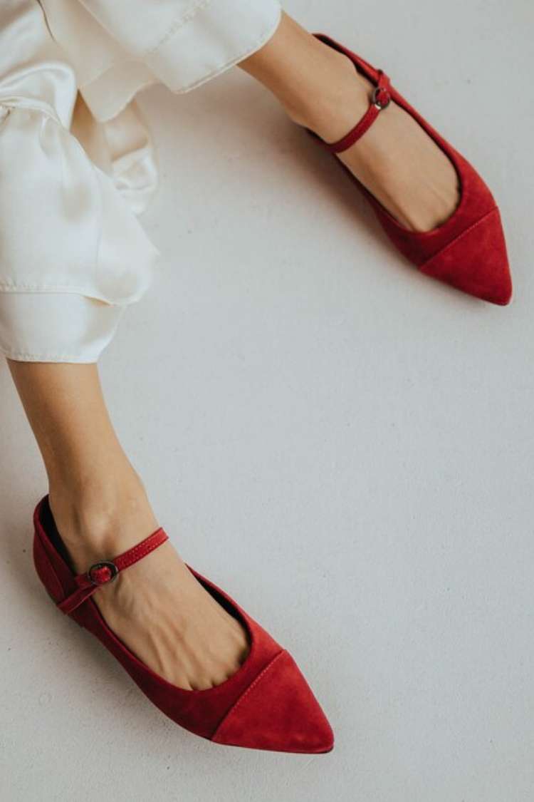 Ballerine Mary Jane in pelle scamosciata con punta a punta [Pre-ordine]