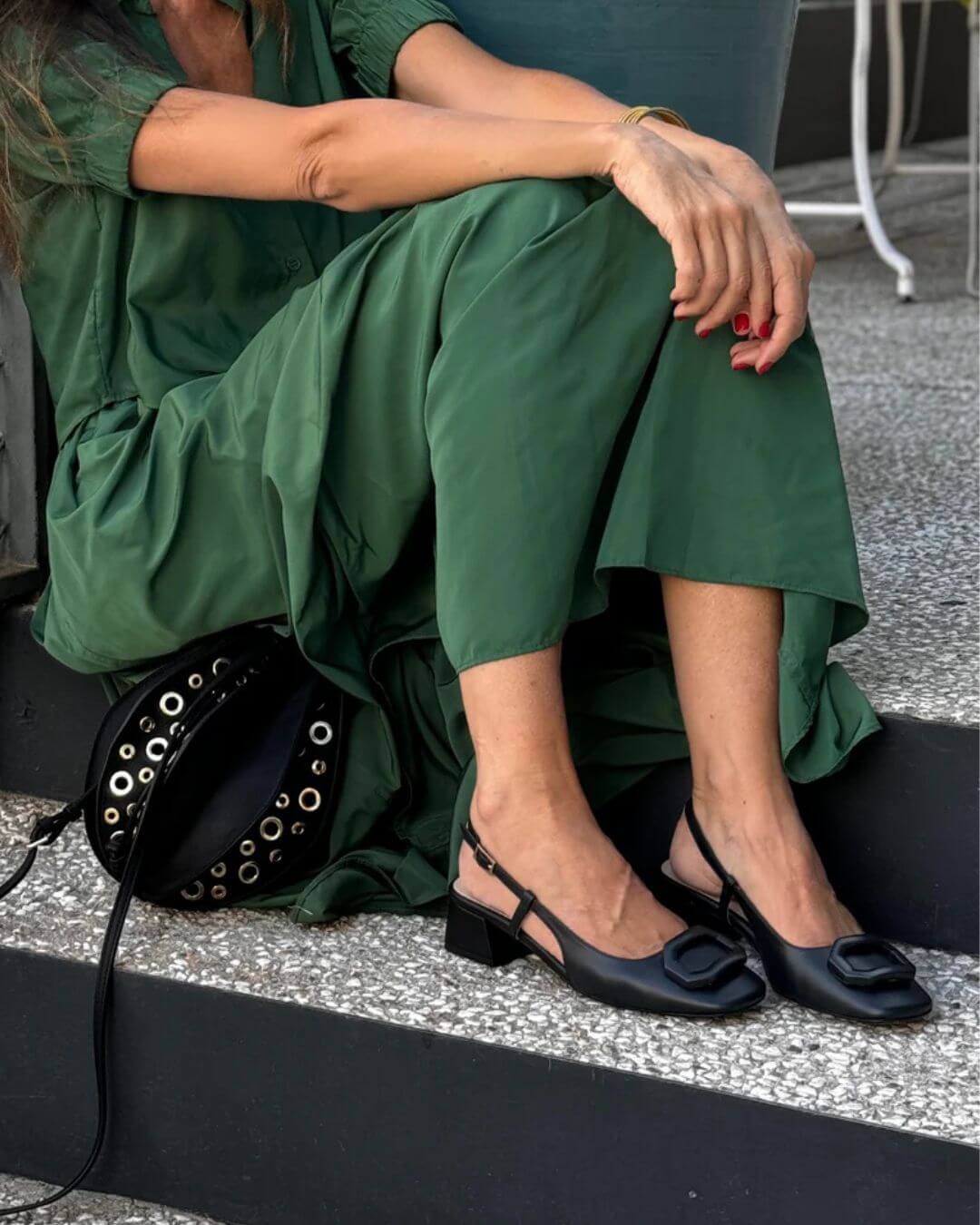 Kwadratowe baleriny z ostro zakończonym noskiem i klamrą [Przedsprzedaż]