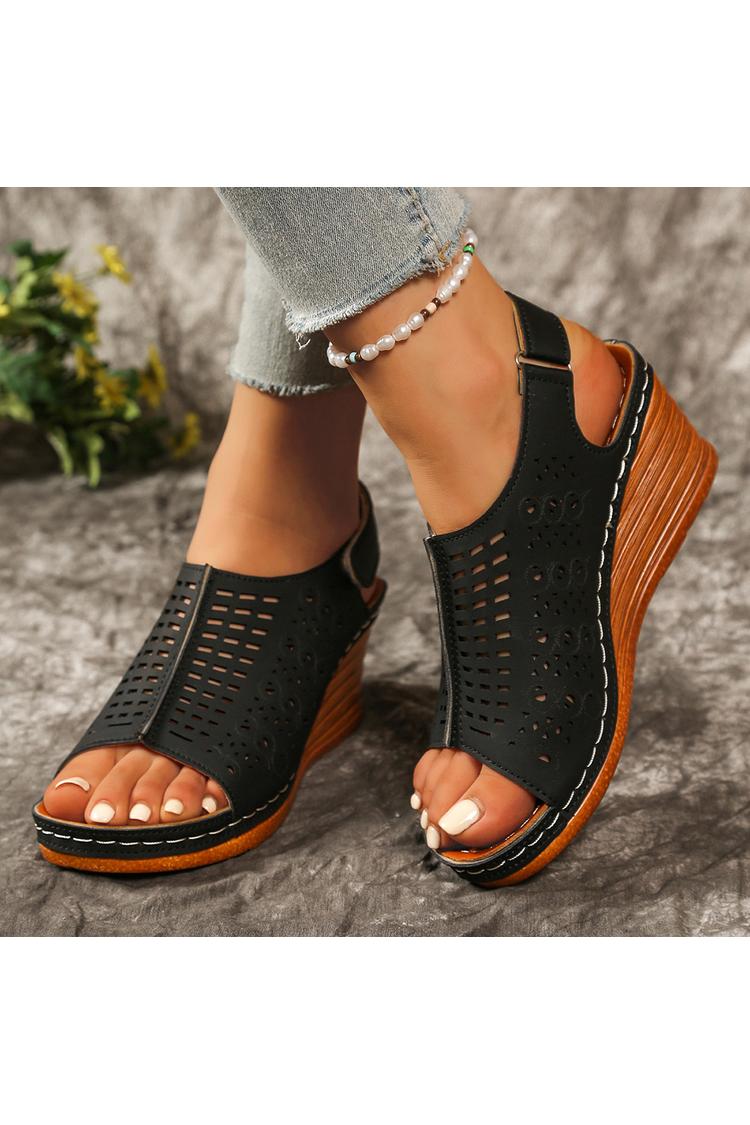 Sandali con zeppa e cinturino posteriore casual, con punta tonda e traforata, tinta unita