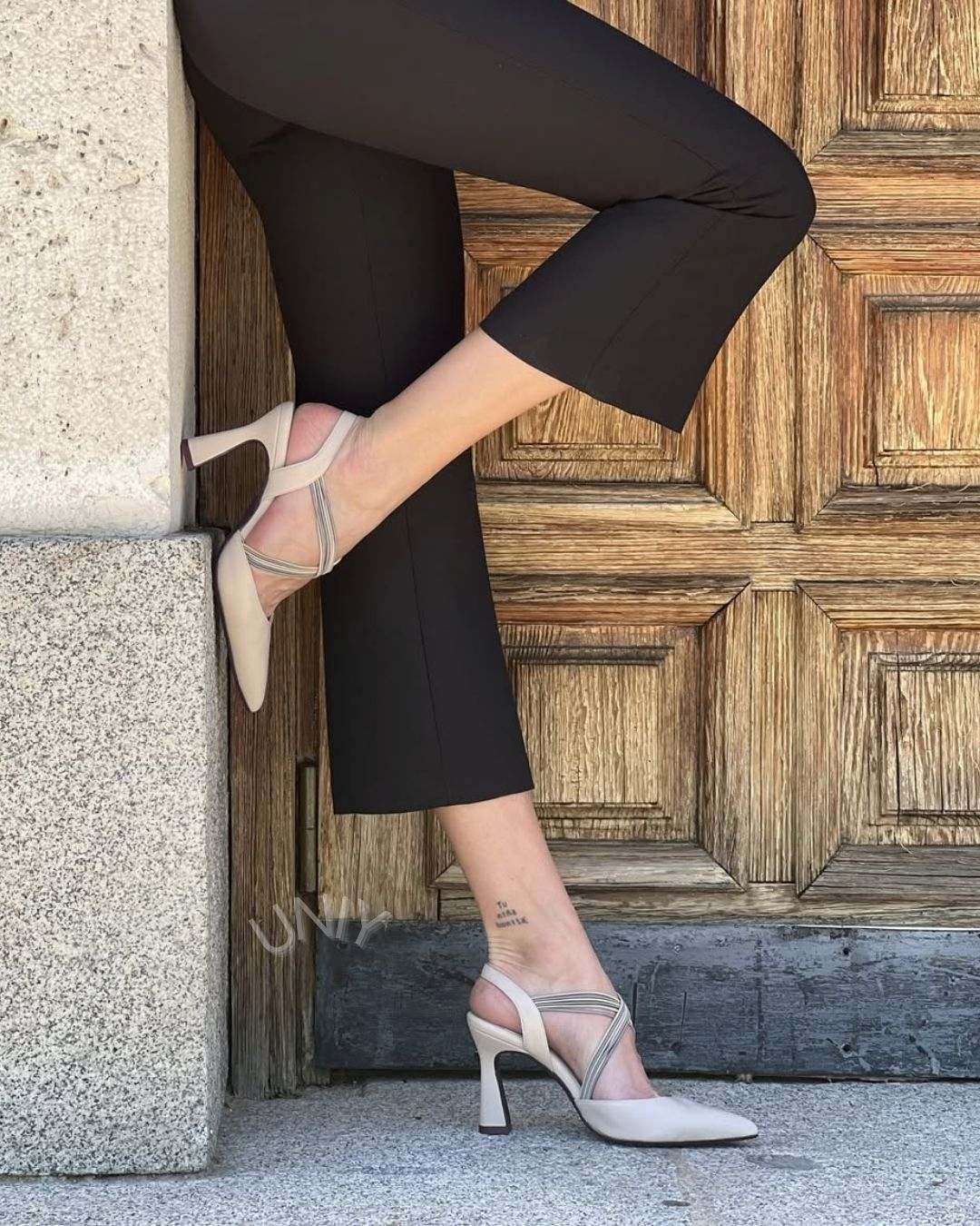 White Pointed Toe Crisscross Strap Slingback Stiletto Heels [Pre Order]