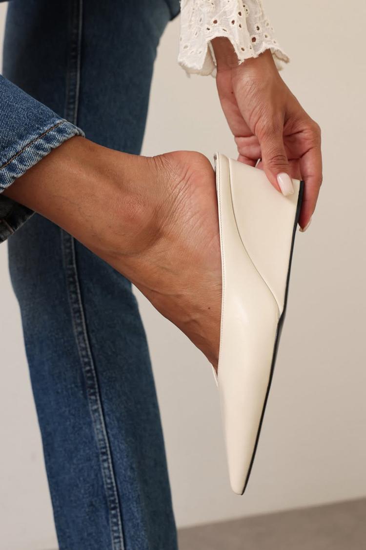 Scarpe con tacco a zeppa casual color avorio, a punta e tinta unita [Pre-ordine]