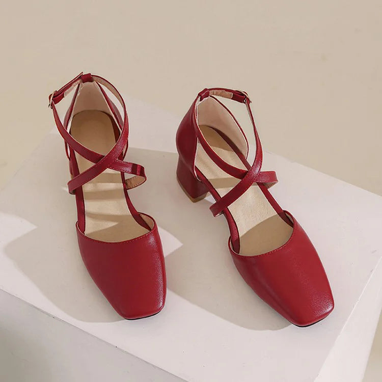 Scarpe con tacco grosso, punta quadrata, fibbia e cinturino incrociato, tinta unita