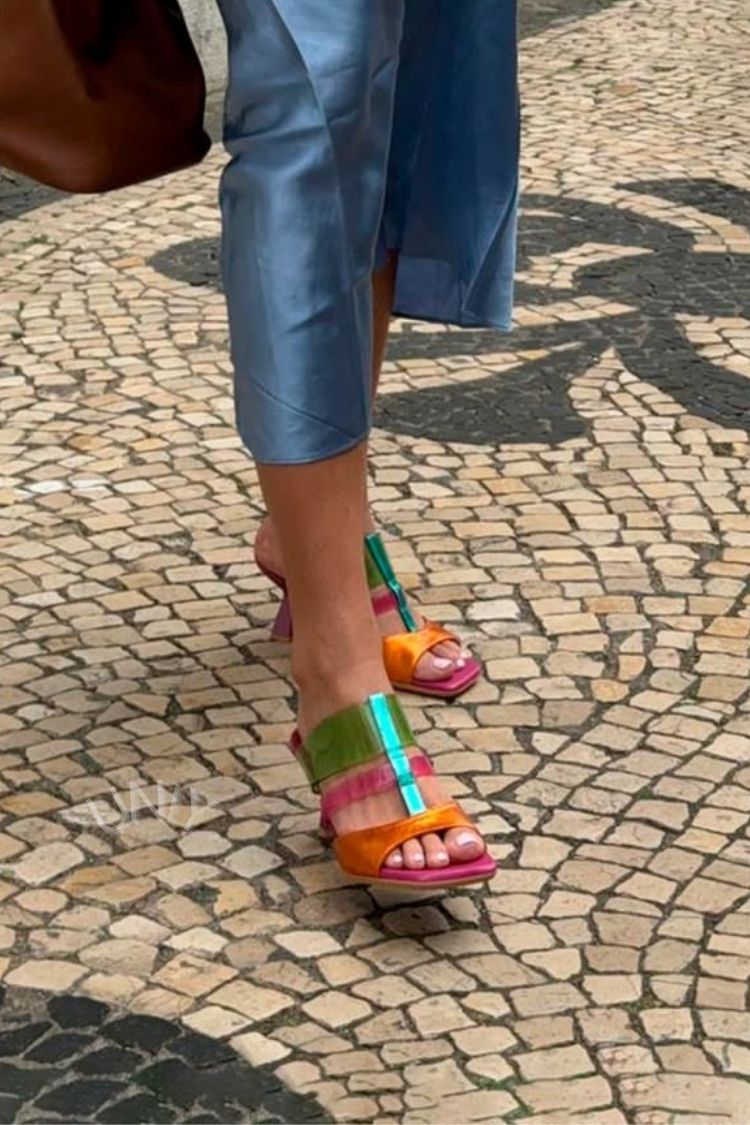 Mules multicolores métalliques à brides chics avec talons évasés [Précommande]
