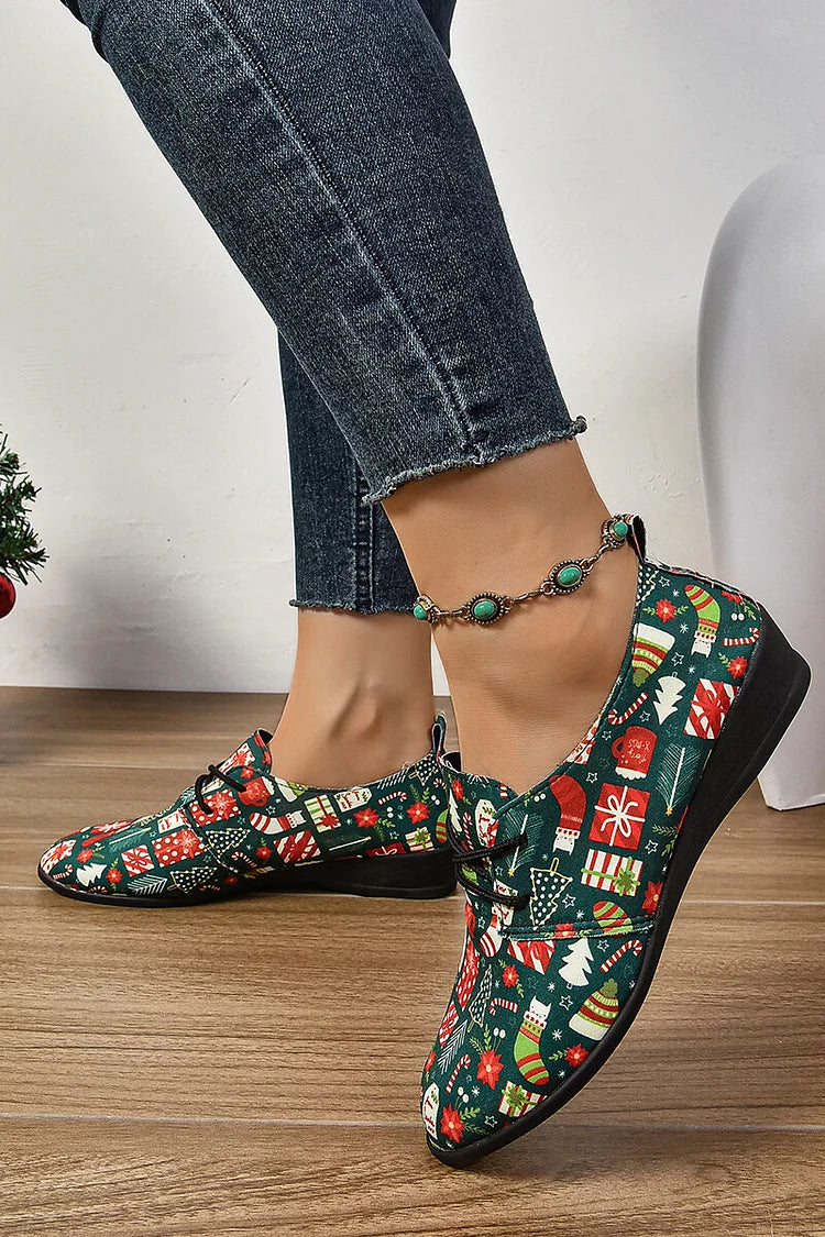 Freizeitschuhe zum Schnüren mit Weihnachtsbäumen und Geschenken-Aufdruck, runder Zehenbereich