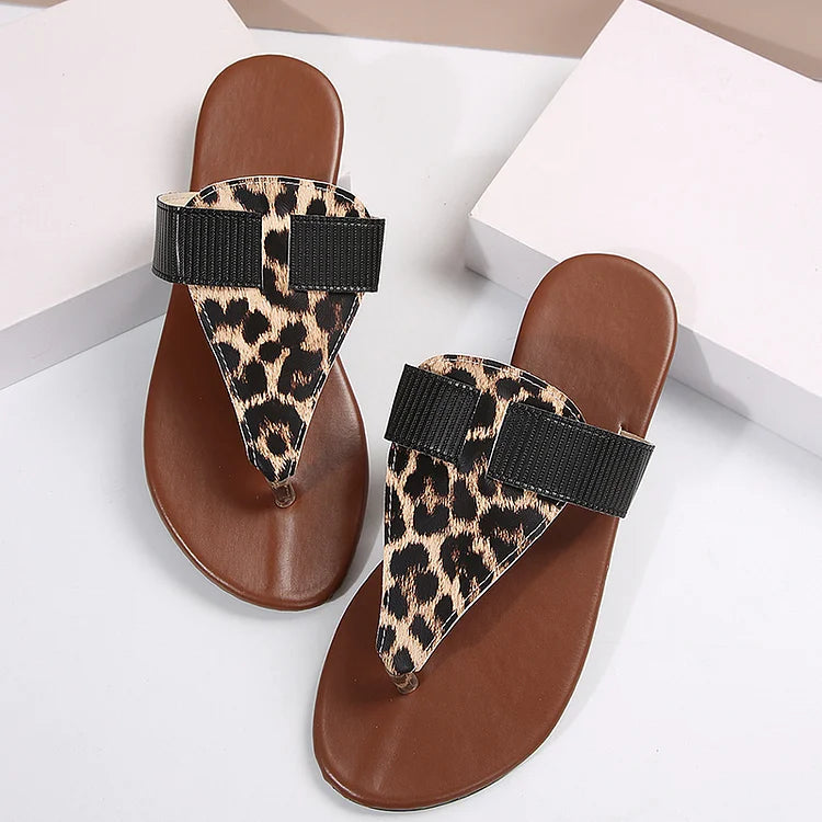 Lässige Flip-Flops mit Leopardenmuster, Patchwork und runder Zehenpartie