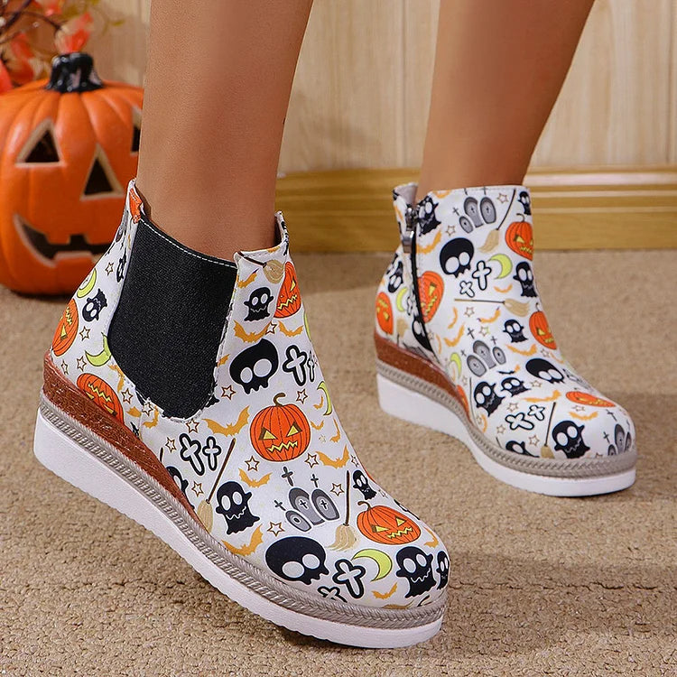 Halloween-Rosen-Stiefeletten mit Totenkopf-Print, runder Zehenpartie und Keilabsatz