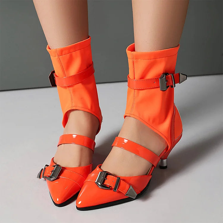 Sandali alti con cinturini multipli colorblock e fibbie, punta affilata 