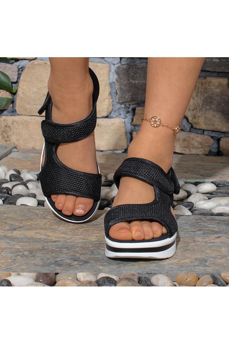 Sandali casual traspiranti con punta tonda e cinturino asimmetrico tinta unita