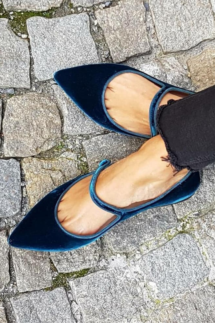 Velvet Faux Suede Ankle Strap Pointy Flats[Pre Order]