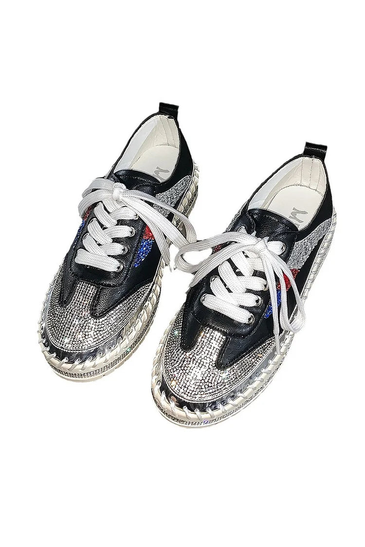 Sneakers con lacci, punta rotonda, dettagli cuciti e strass multicolor 