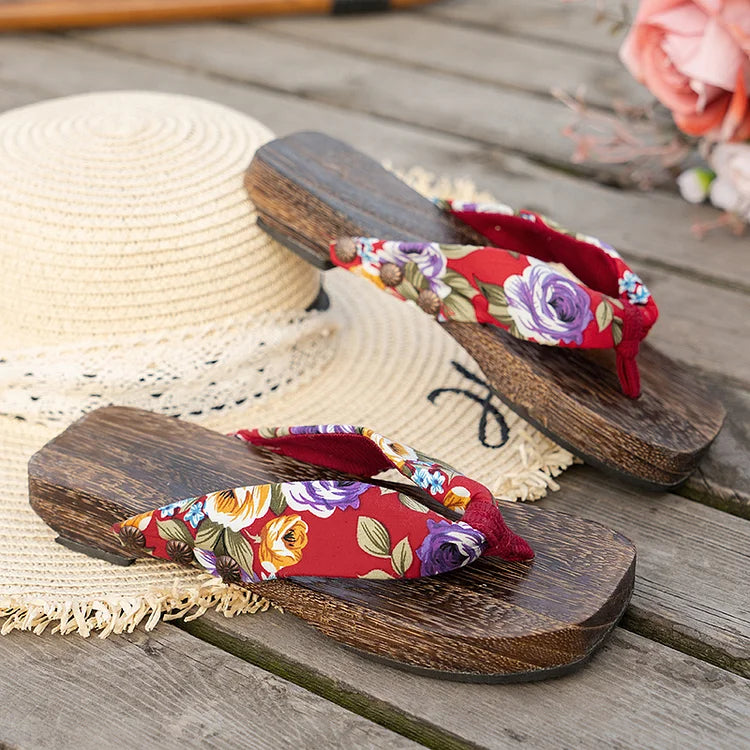 Chanclas con puntera cuadrada y estampado floral Pantuflas de grano de madera 