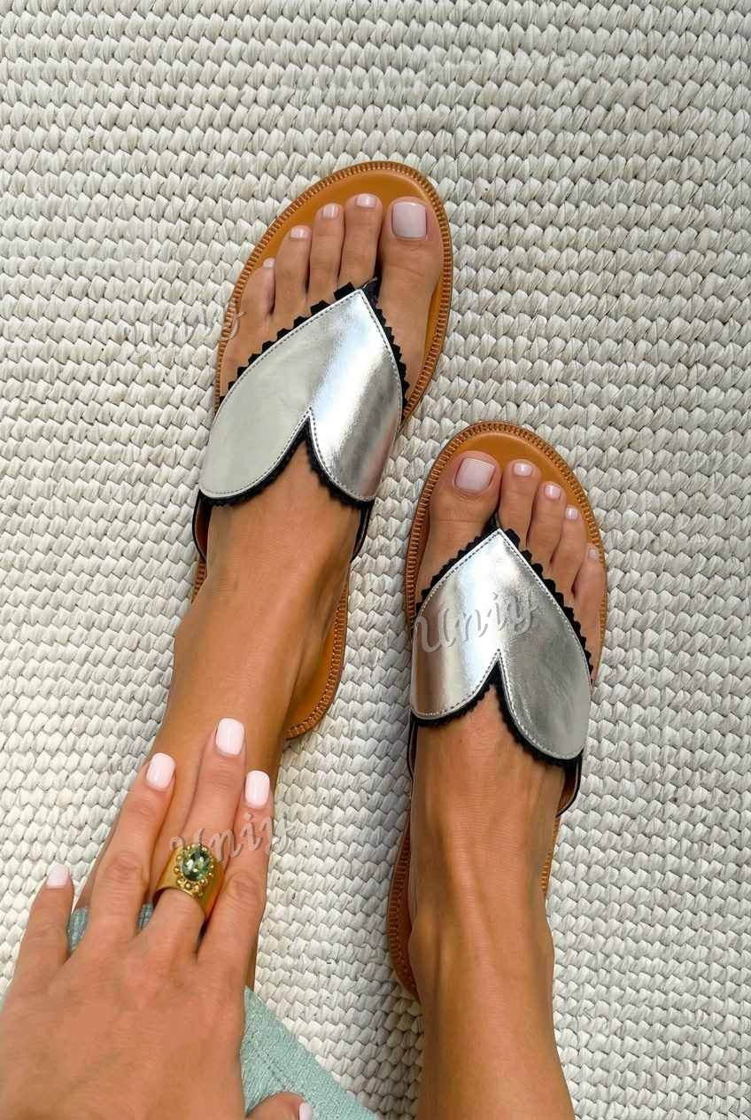 Scalloped Heart Toe Slip On Flat Sandals [Pre Order]