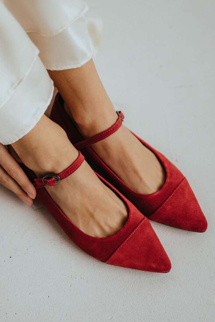 Ballerine Mary Jane in pelle scamosciata con punta a punta [Pre-ordine]