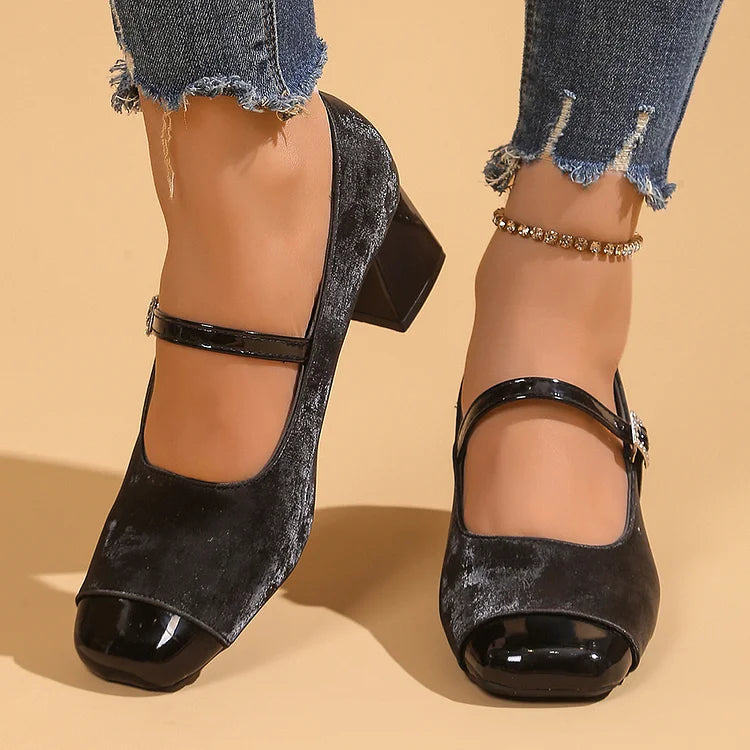 Scarpe con tacco grosso, punta quadrata, cinturino sul collo del piede patchwork e fibbia 