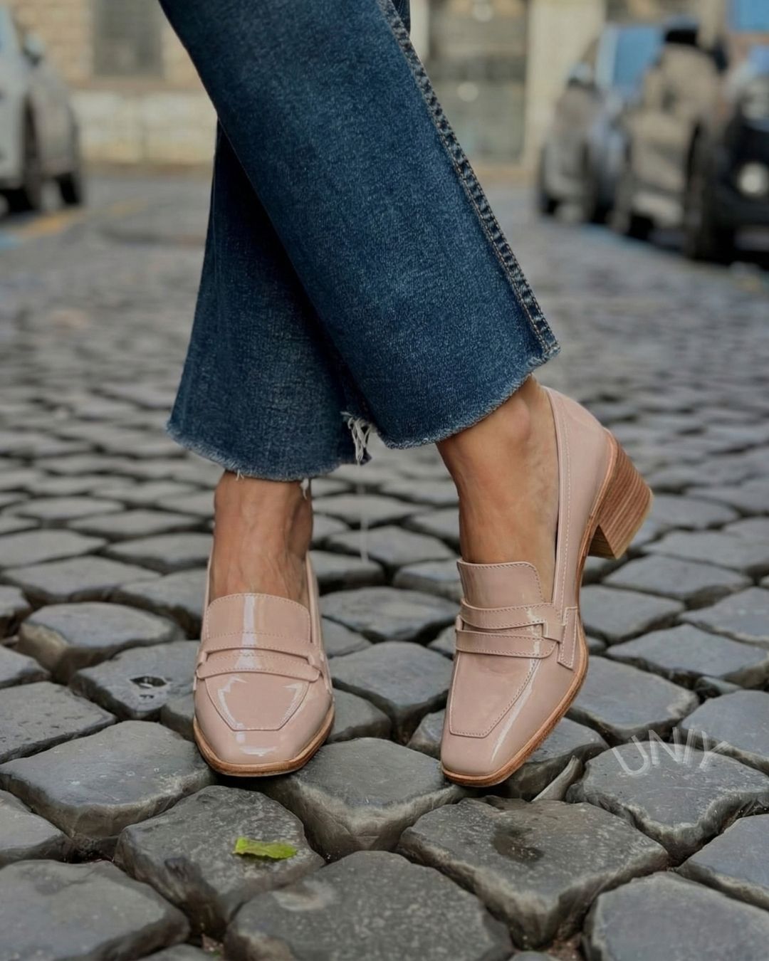 Nacktes Lackleder Quadratische Spitze Penny Loafer Blockabsatz