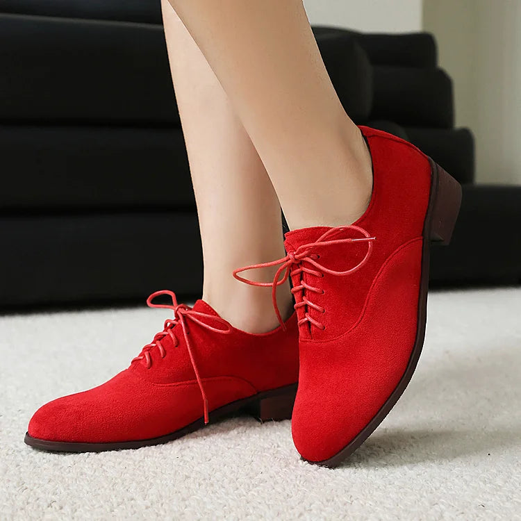 Oxfords con punta tonda, tacco basso e lacci, patchwork con stampa leopardata 