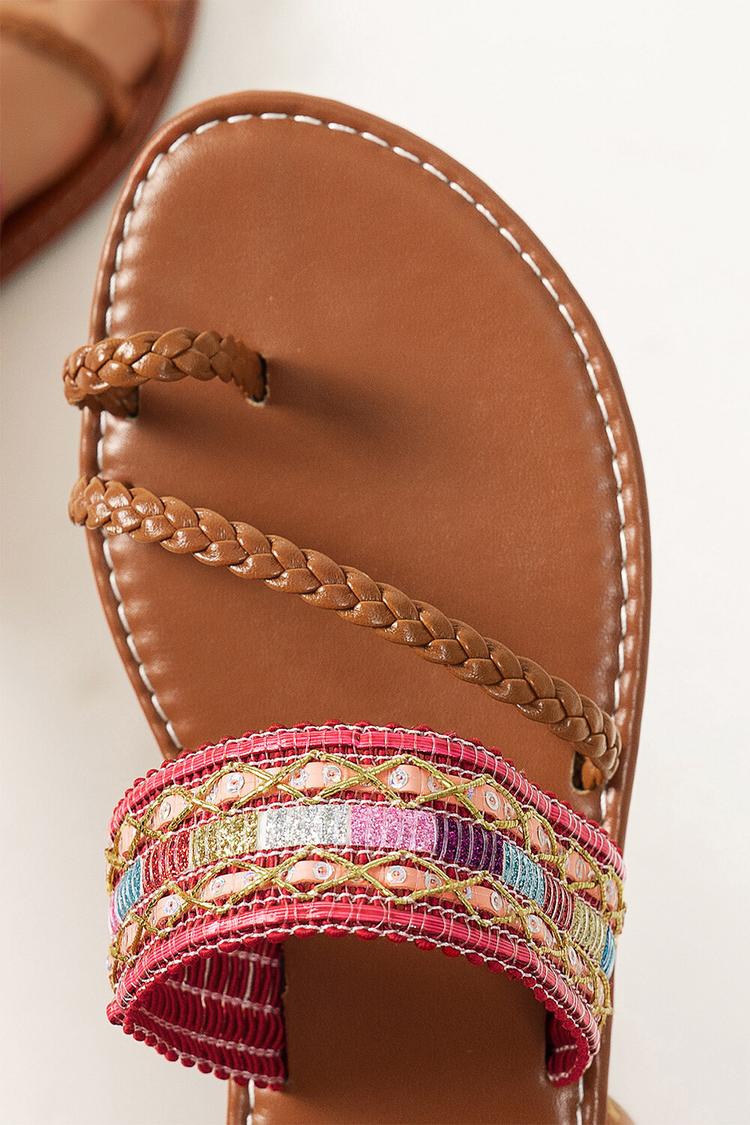 Ciabatte da spiaggia casual con cinturino intrecciato e anello per le dita dei piedi in stile boho