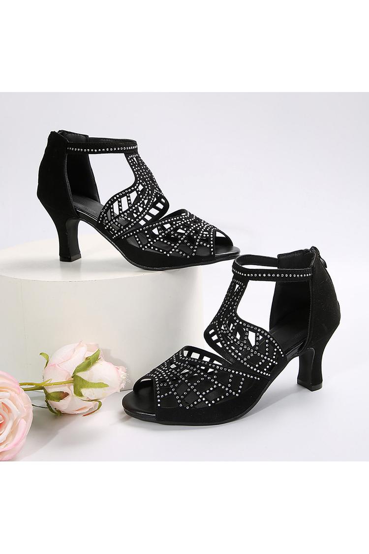 Scarpe con tacco grosso, punta aperta, cinturino alla caviglia con strass 